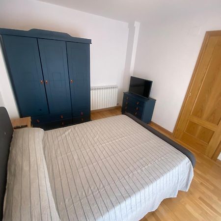 Apartamento Centrico Con Garaje ฮากา ภายนอก รูปภาพ