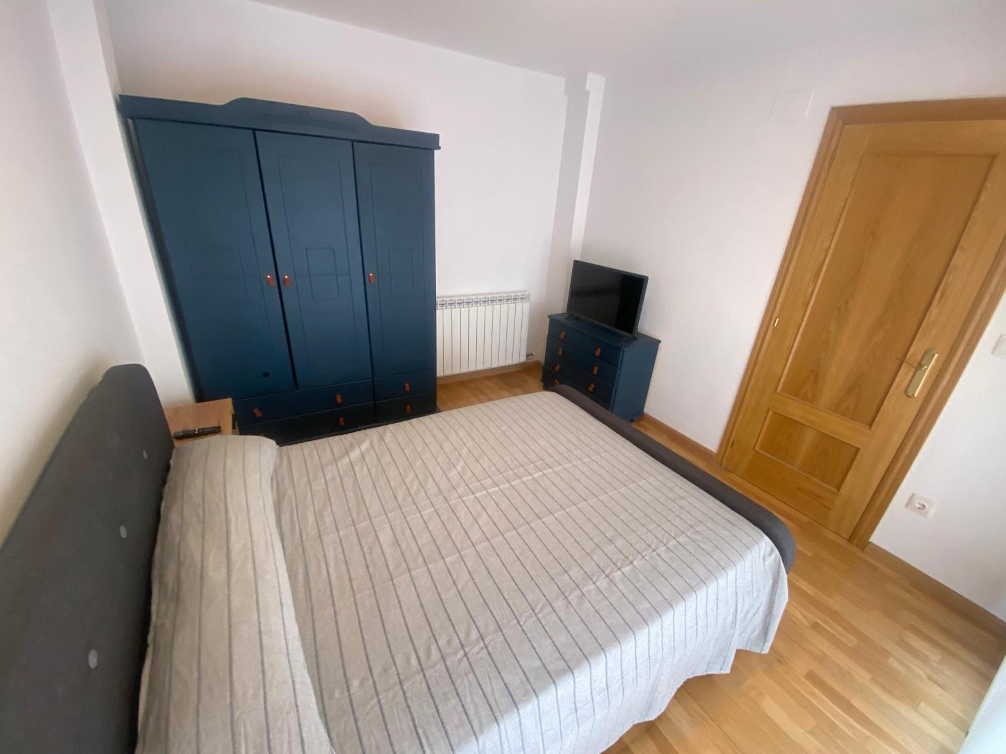 Apartamento Centrico Con Garaje ฮากา ภายนอก รูปภาพ