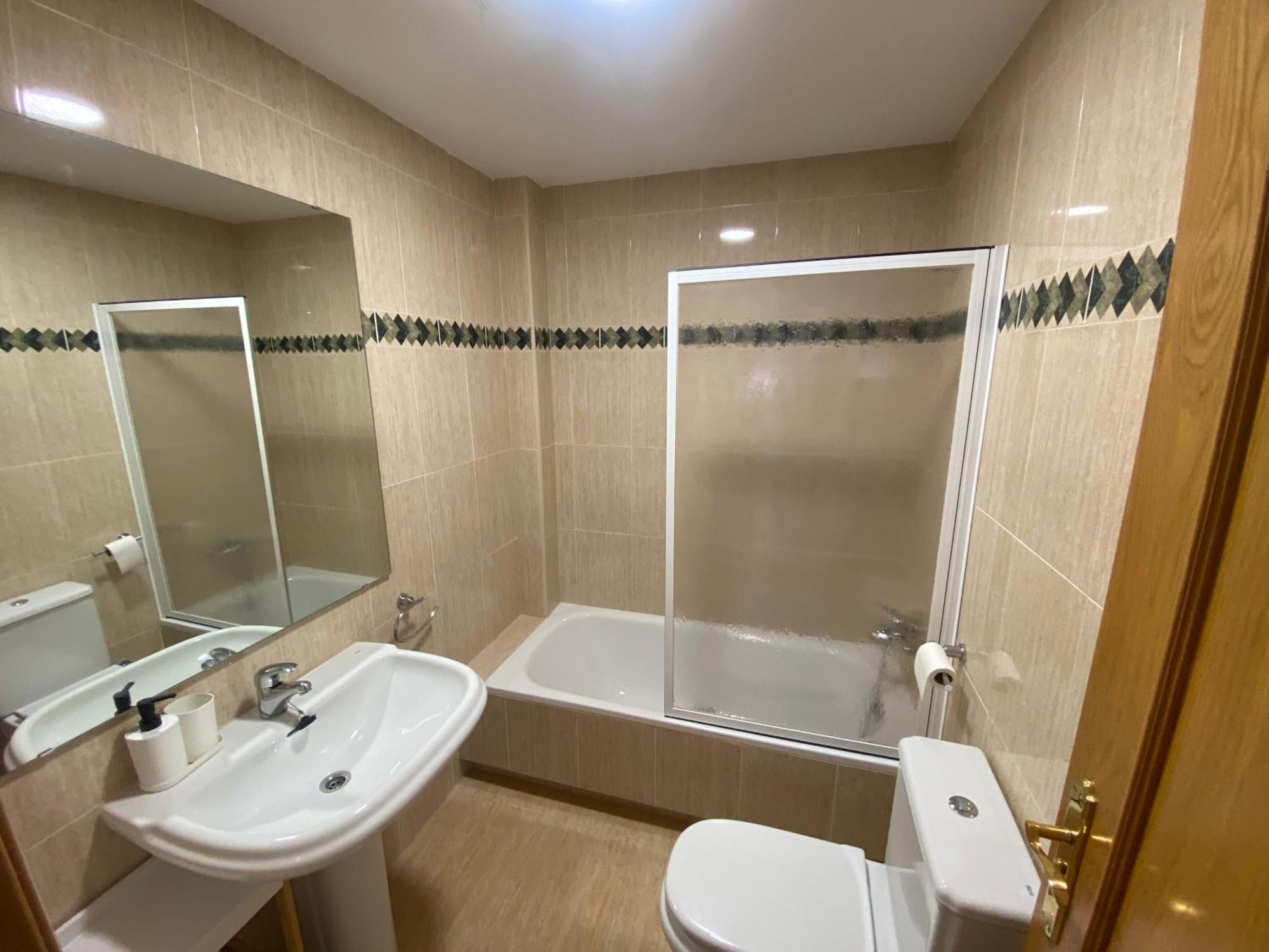 Apartamento Centrico Con Garaje ฮากา ภายนอก รูปภาพ