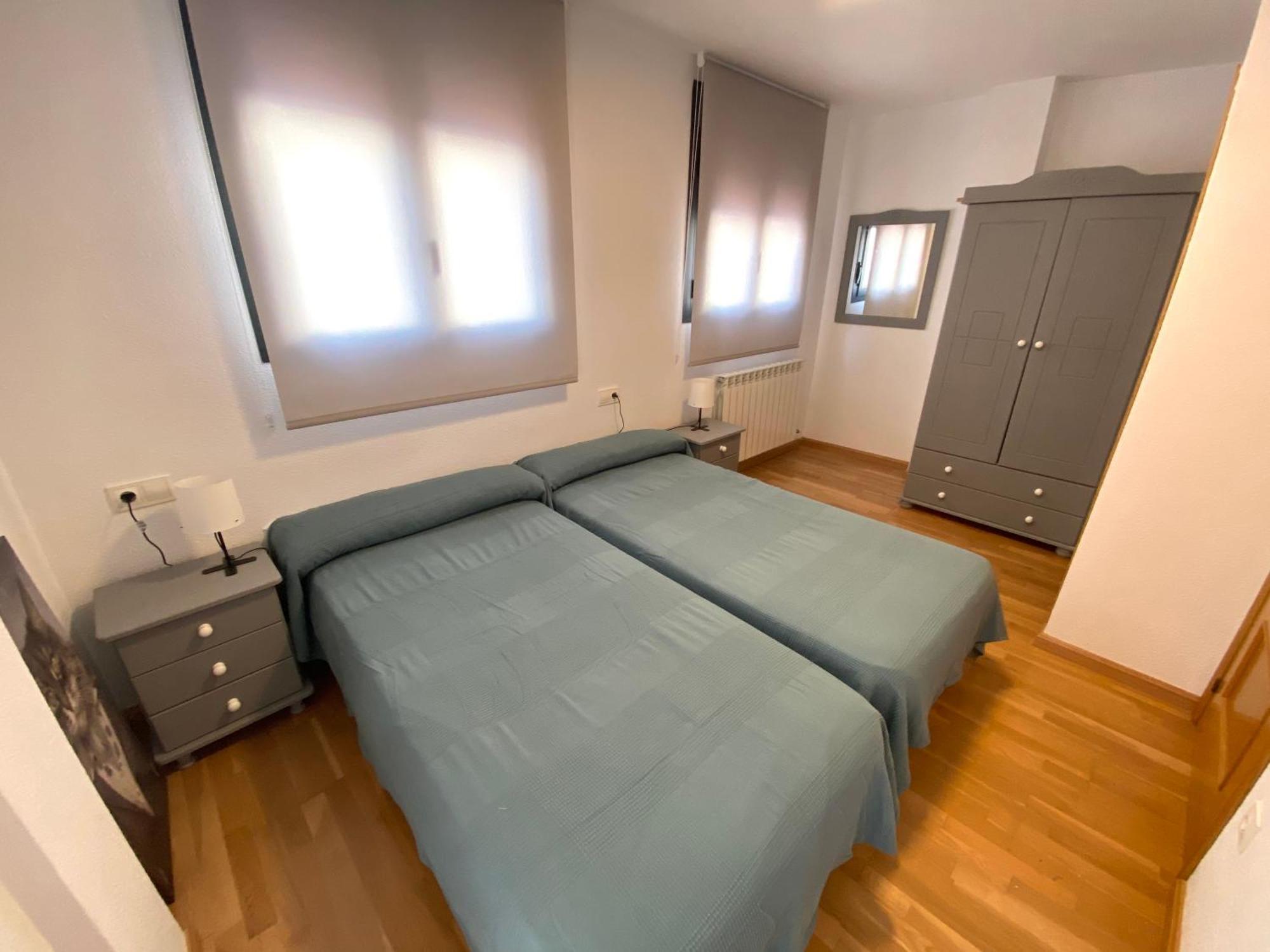 Apartamento Centrico Con Garaje ฮากา ภายนอก รูปภาพ